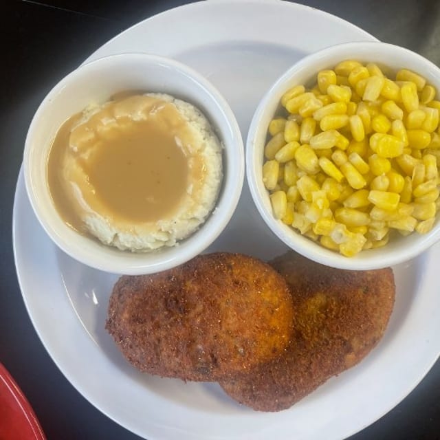 2 Salmon Cake Platter.